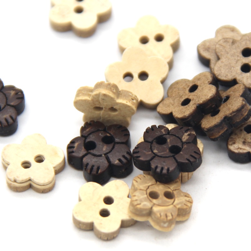 Set 50 / Bộ 50 Nút Gỗ Hình Bông Hoa / Vỏ Dừa Tự Nhiên Trang Trí Váy Sơ Mi / Áo Sơ Mi Cho Bé