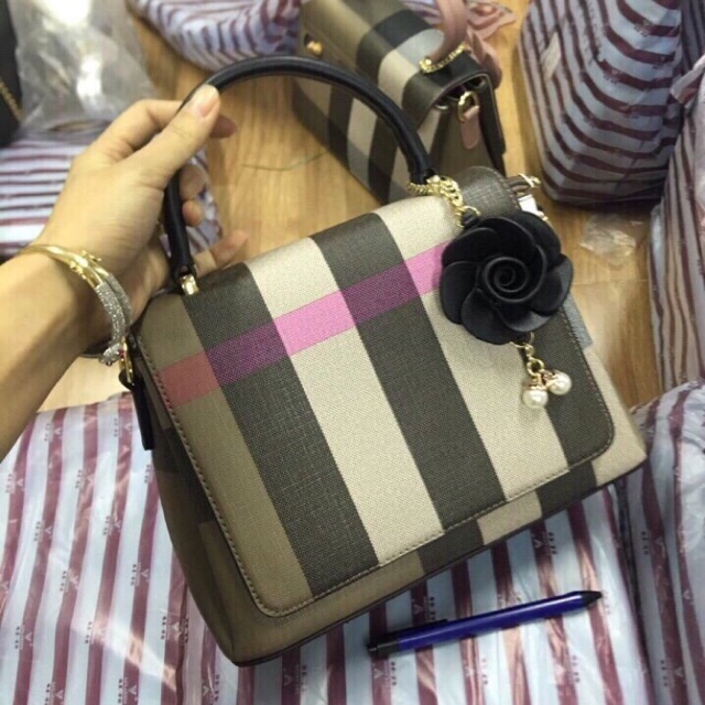 Túi công sở kẻ bbr cao cấp sang chảnh | BigBuy360 - bigbuy360.vn