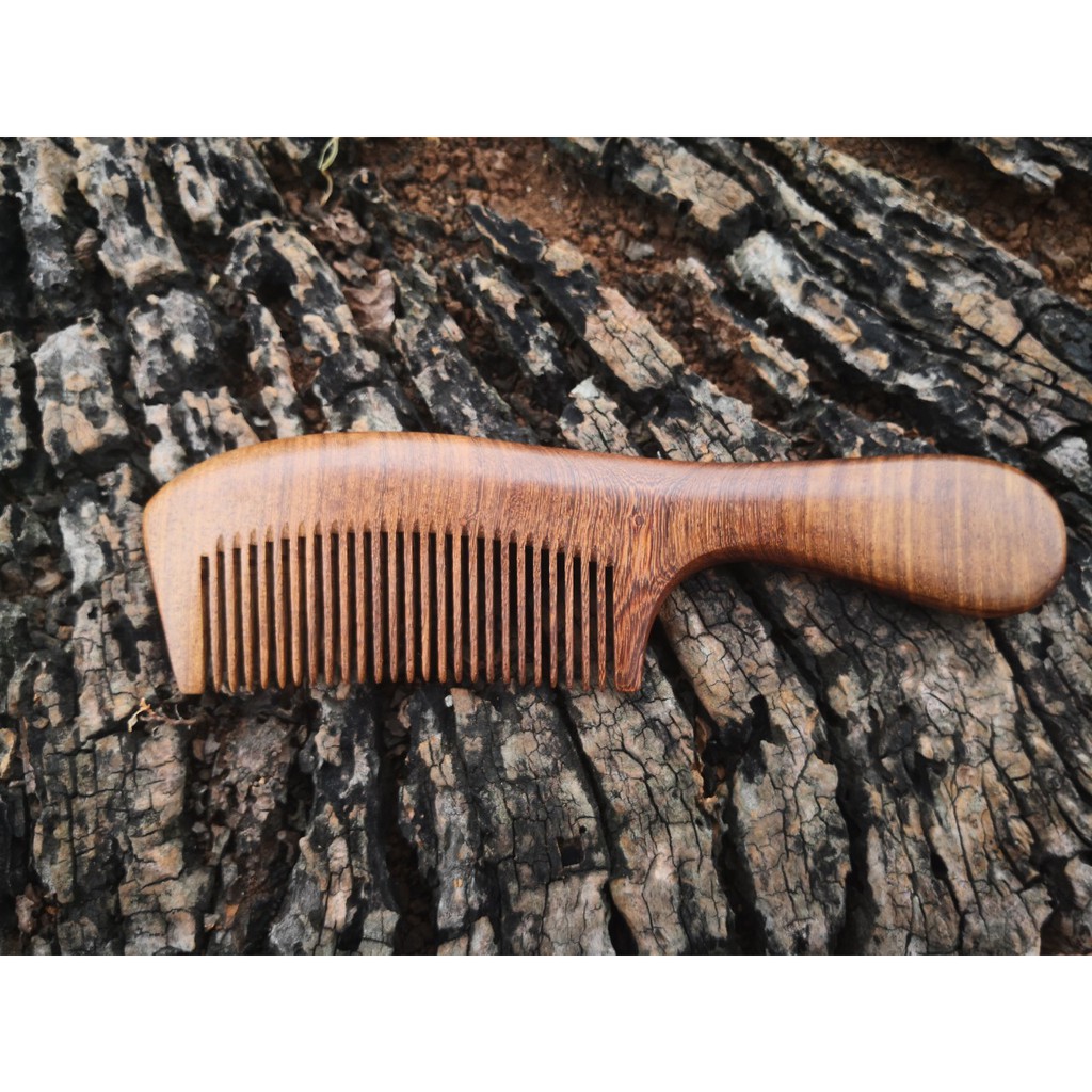 Lược gỗ dài đàn hương cao cấp DH18 - không tĩnh điện - hạn chế rụng tóc - mòn quà cho sức khỏe - quà tặng tuyệt vời
