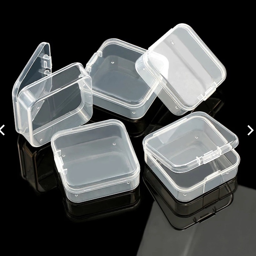 Set 6 Hộp Nhựa Vuông Mini 4.3 * 4.3CM Đựng Trang Sức