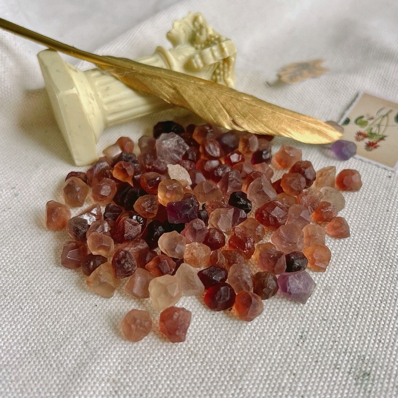 Đá thô Garnet Brazil cam sưu tầm, handmade, reiki, thanh tẩy thiền định