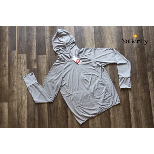 Áo chống nắng Uniqlo