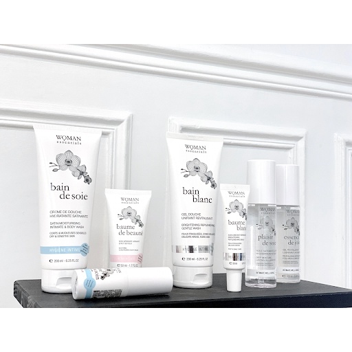 Dầu dưỡng ẩm vùng kín Woman Essentials Plaisir De Soie giảm khô 100ml