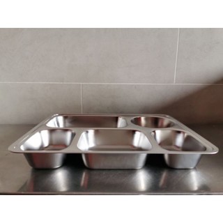 Khay cơm 5 ngăn inox cao cấp. Có nắp