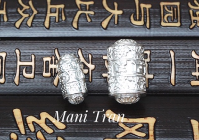 Charm Trụ kinh luân Ohm Mani Padme Hum mini