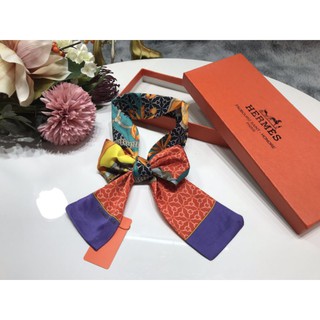 Khăn thắt nơ xinh, quấn túi xách đẹp xuất sắc