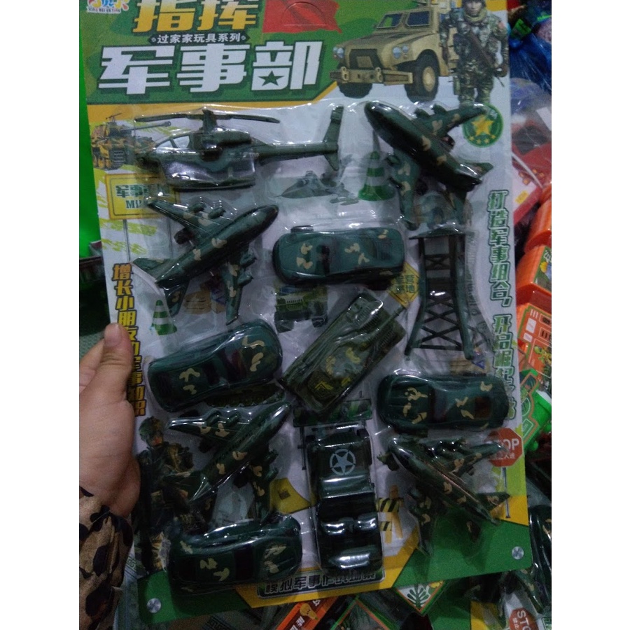 Đồ chơi vỉ xe tăng trớn mini