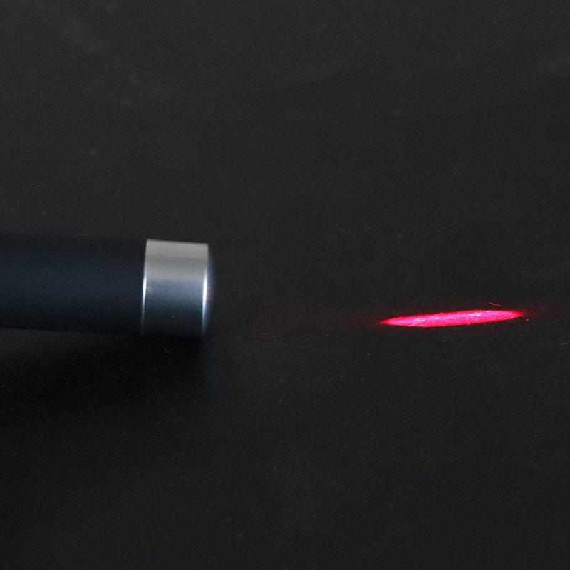 Bút chiếu tia Laser xanh lá đỏ 5mW công suất cao dùng khi thuyết trình