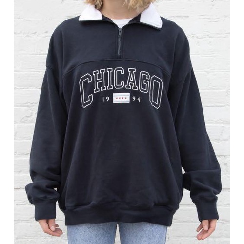 Áo nỉ CHICAGO 1994 [Brandy Melville] | BigBuy360 - bigbuy360.vn