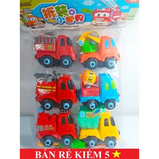 Xe đồ chơi, mô hình xe công trình và xe cứu hỏa kèm bộ dụng cụ tháo lắp.