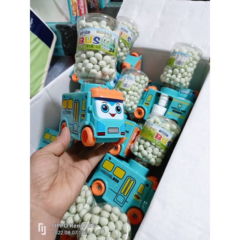 Kẹo đồ chơi xe bus,kẹo tan chảy siêu ngon,đồ chơi cho em bé