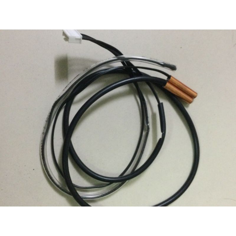 sensor cảm biến nhiệt độ Daikin dàn nóng