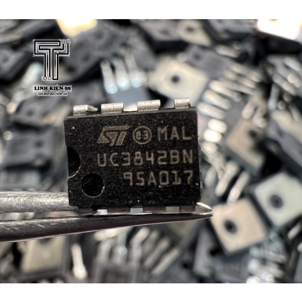 IC DAO DỘNG CẮM UC3842N UC3842A UC3842AN KA3842A KA3842B UC3842 KA3842 3842 DIP8