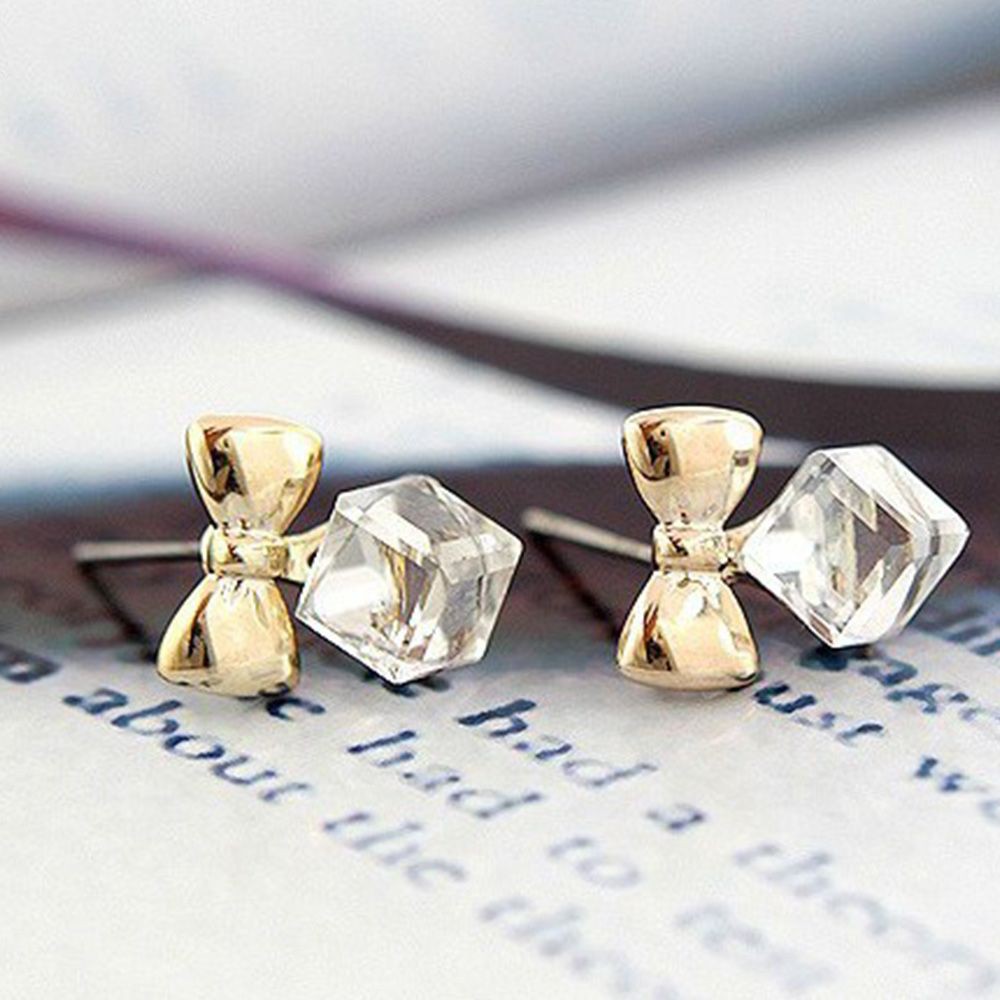 Cặp bông tai nơ gắn đá dễ thương cho nữ