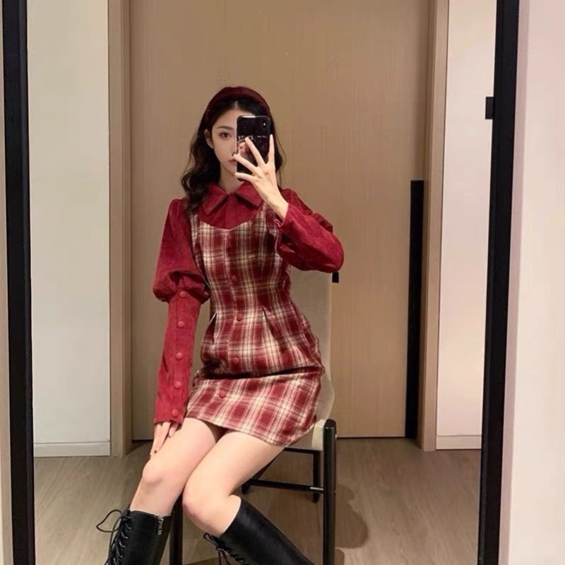 Đầm Suông Đỏ Tay Ren Phối Cúc Tay Áo Nữ Tính Chất Vải Mềm Mịn Dễ Mặc