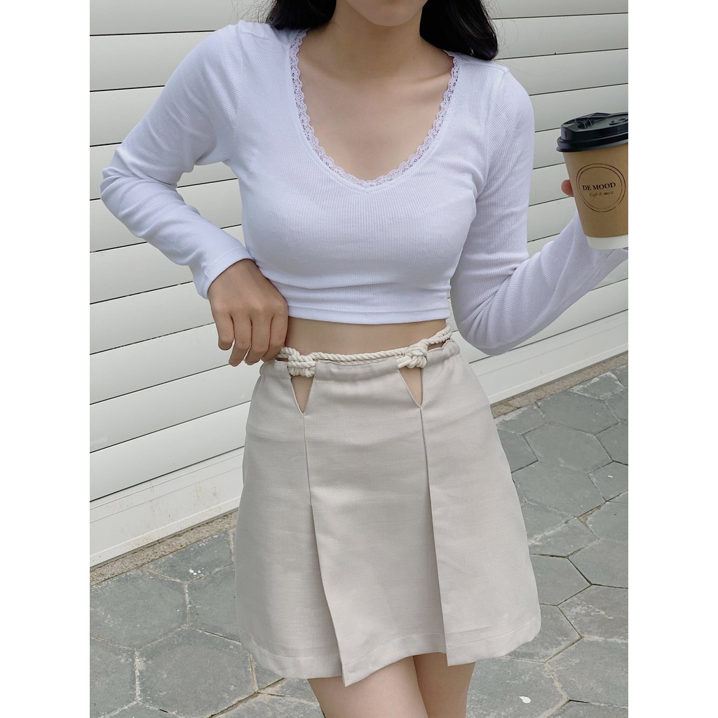 Áo tay dài crop cổ tim ren TALY A2113