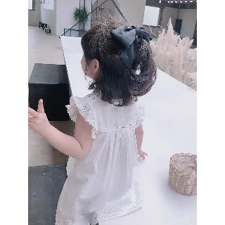Váy thô trắng cho bé yêu