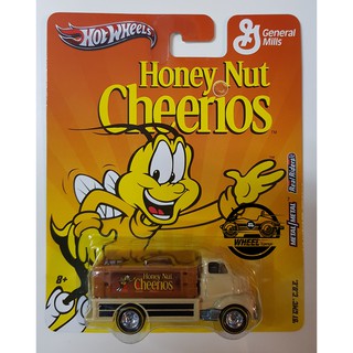 Xe mô hình đồ chơi Hotwheels 1:64 POP CULTURE - GENERAL MILLS - Honey Nut CHEERIOS - '51 GMC' C.O.E
