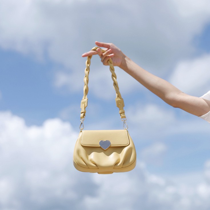 Túi xách da mềm đeo vai có khóa hình trái tim thời trang sành điệu cho nữ