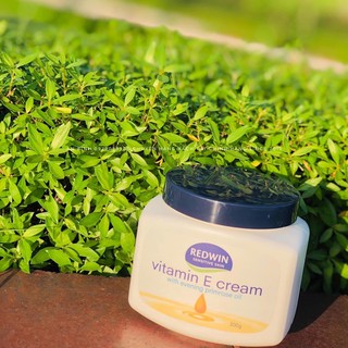 Kem dưỡng vitamin E