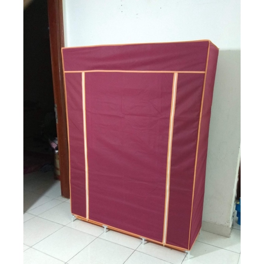 Tủ Vải Quần Áo 3 Buồng 8 Ngăn khung sắt sơn tĩnh điện, loại cửa có 2 khóa –Hàng 100% Việt Nam Sản xuất