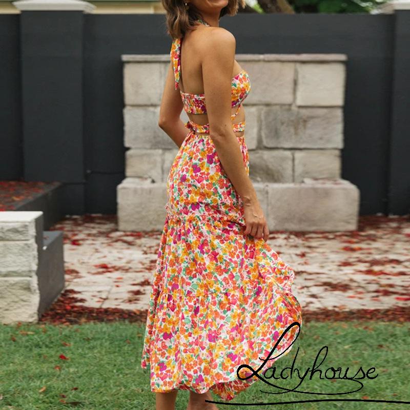 Set đồ 2 món gồm áo ống và chân váy dài lưng cao in họa tiết hoa phong cách Bohemian dành cho nữ