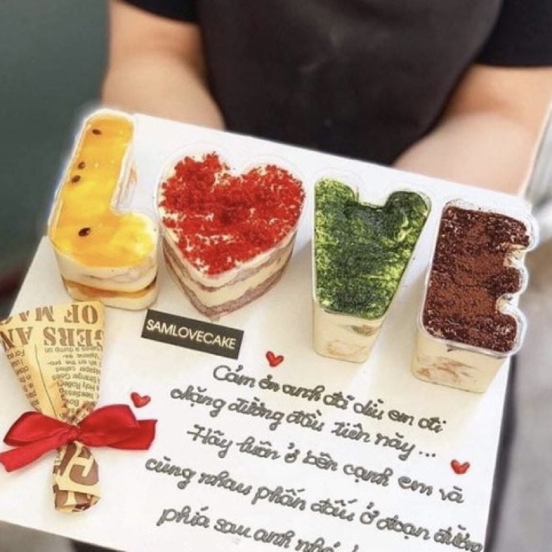 Khuôn bánh chữ LOVE / I❤️U có hộp  - [Chỉ ship Hỏa Tốc tại HN]