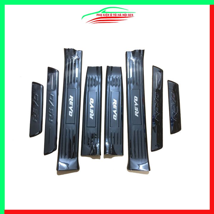 Ốp bậc cửa nẹp bước chân TITAN ô tô Hilux 2016-2023 chống trầy bảo vệ xe