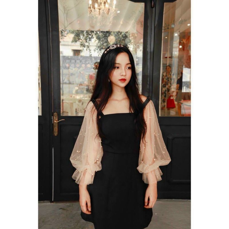đầm tay lưới đính cườm