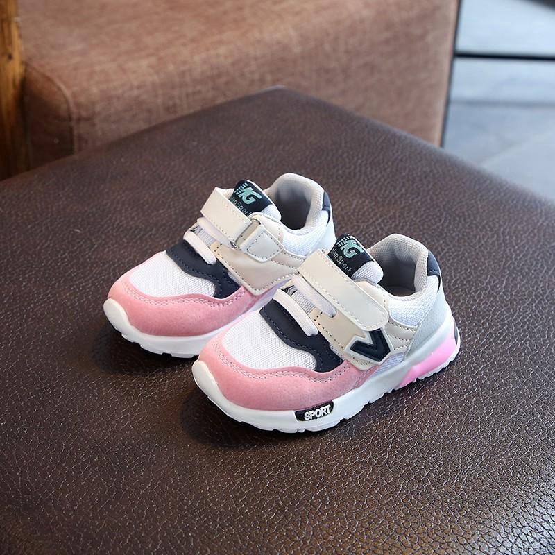 Giày Chạy Bộ Thoáng Khí Chống Trượt Đáng Yêu Cho Bé