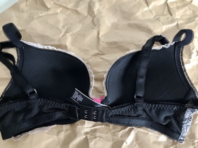 Áo ngực Victoria’s Secret used, size 32B, mút vừa, auth, chính hãng