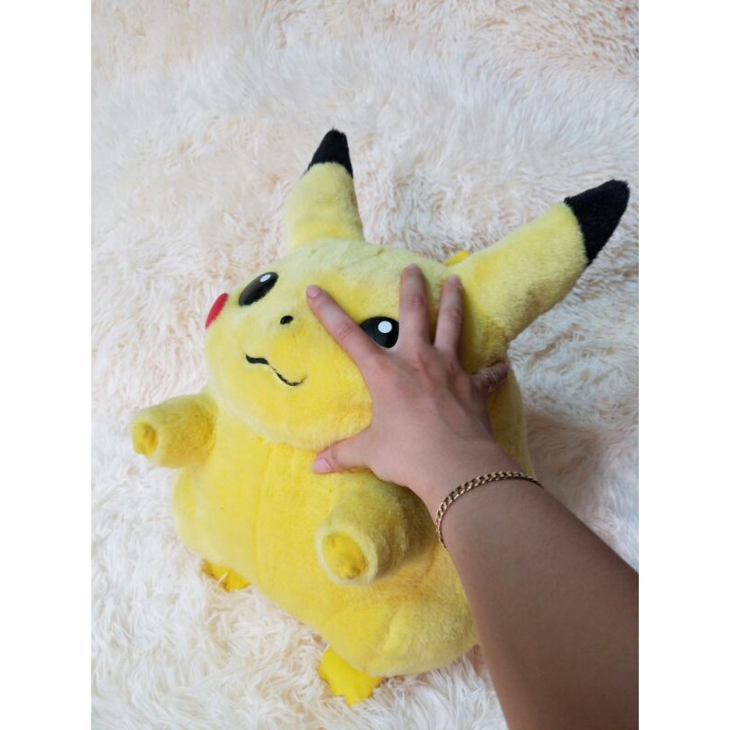 gấu bông Pikachu to