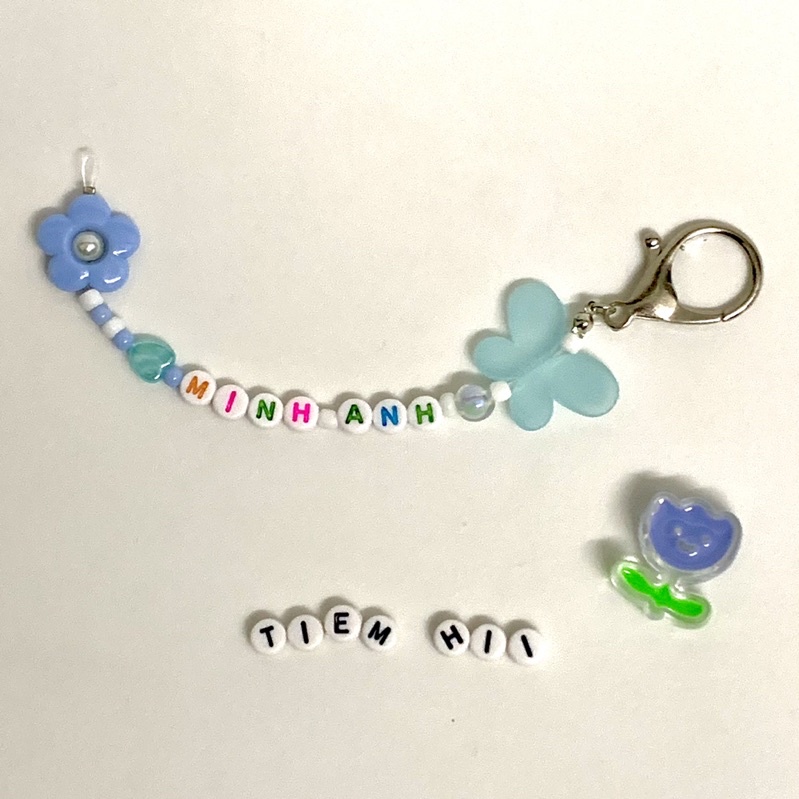 Móc khoá dây hạt cườm thiết kế theo yêu cầu / Tiệm Hii