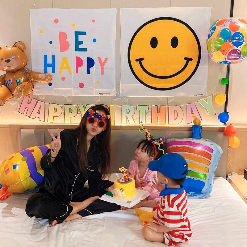 Thảm Treo Tường Họa Tiết Mặt Cười Dễ Thương Xinh Xắn
