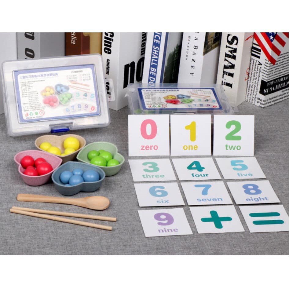 Bộ giáo cụ Montessori thực hành tập gắp bi gỗ cho bé
