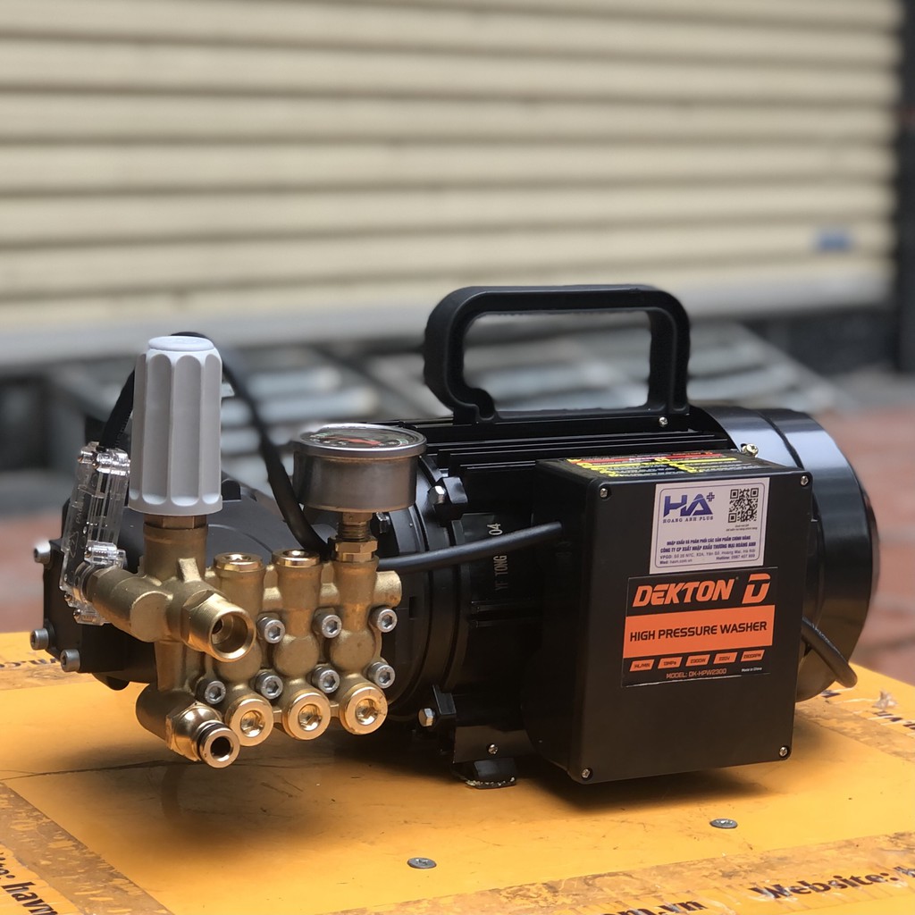 Máy Rửa Xe 2300W Dekton DK-HPW2300