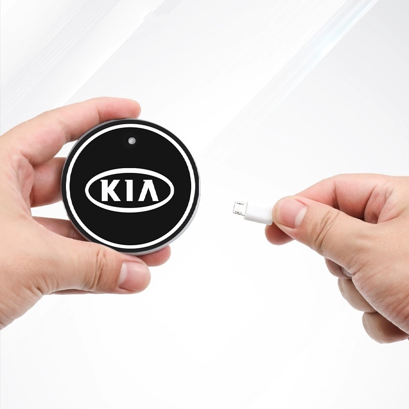 Bộ 2 Giá Đỡ Cốc Có Đèn Led Nhiều Màu Sắc Kèm Sạc USB Tiện Dụng Cho Xe Hơi