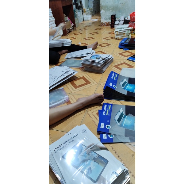 Miếng dán màn hình chống chói laptop, hỗ trợ miễn phí hướng dẫn dán miếng dán màn hình laptop tại sài gòn