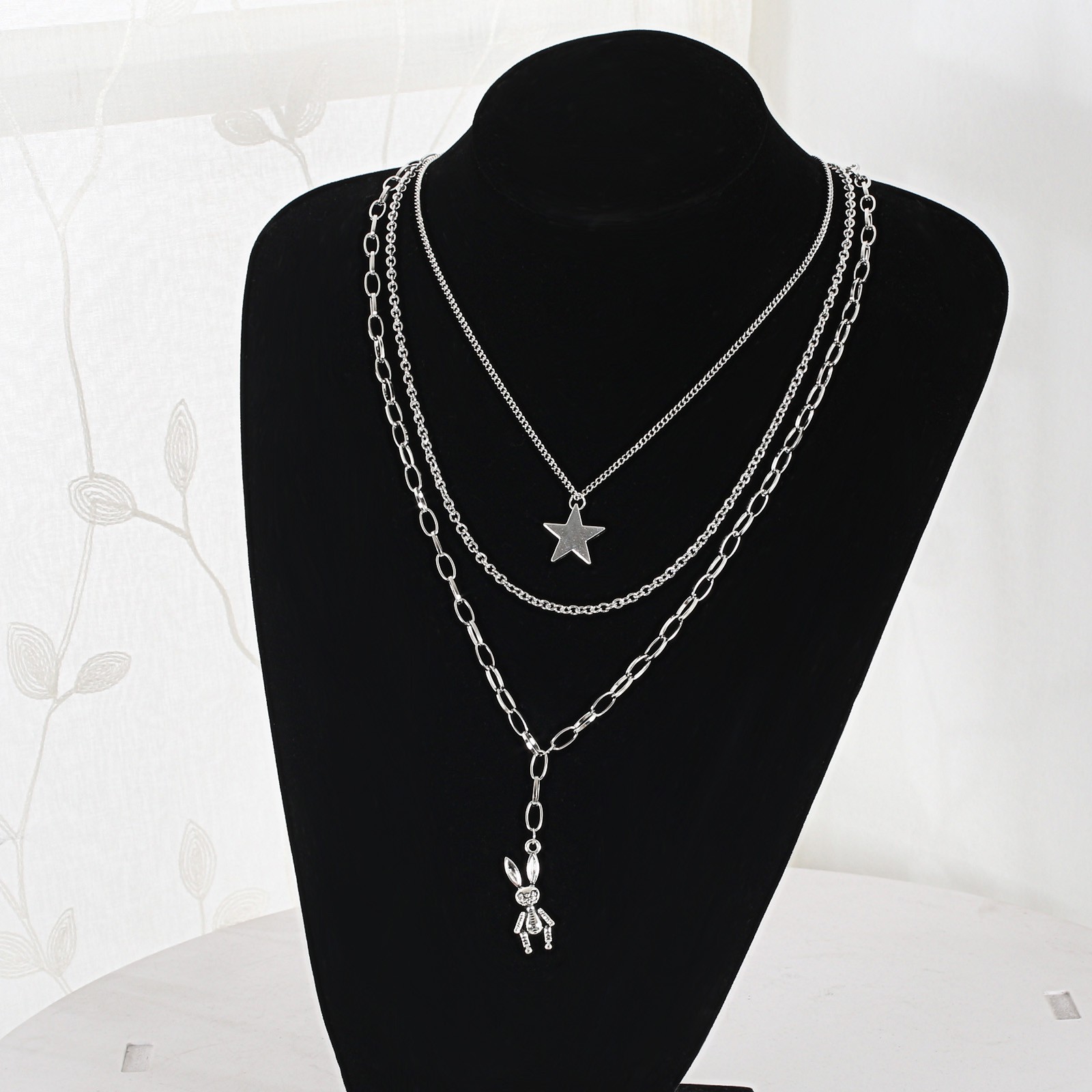 Vòng Cổ 3 lớp Hợp Kim Phong Cách Hip Hop Cá Tính Cho Phái Nữ | BigBuy360 - bigbuy360.vn