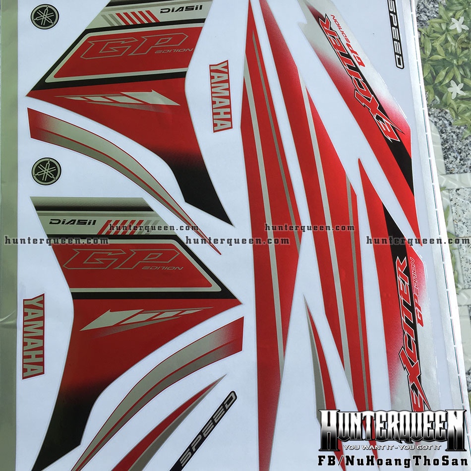 Tem rời dán xe Exciter 135 (2011-2014). Phiên bản GP màu đỏ trắng (Tem sẽ có màu đỏ bạc đối với decal Crom và Candy)