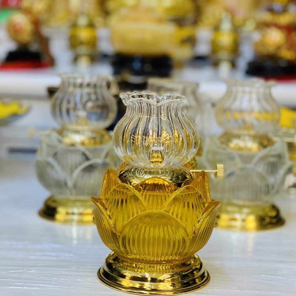 Đèn dầu hoa sen pha lê ĐẠI PHÁT, Mẫu mới sang trọng có hai màu vàng trắng chân đồng