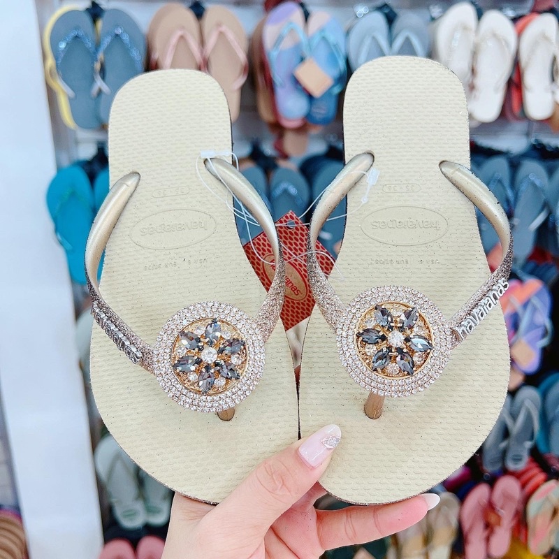 HVN-kim tuyến viền xám đen mix charm•Linda Trần’s•