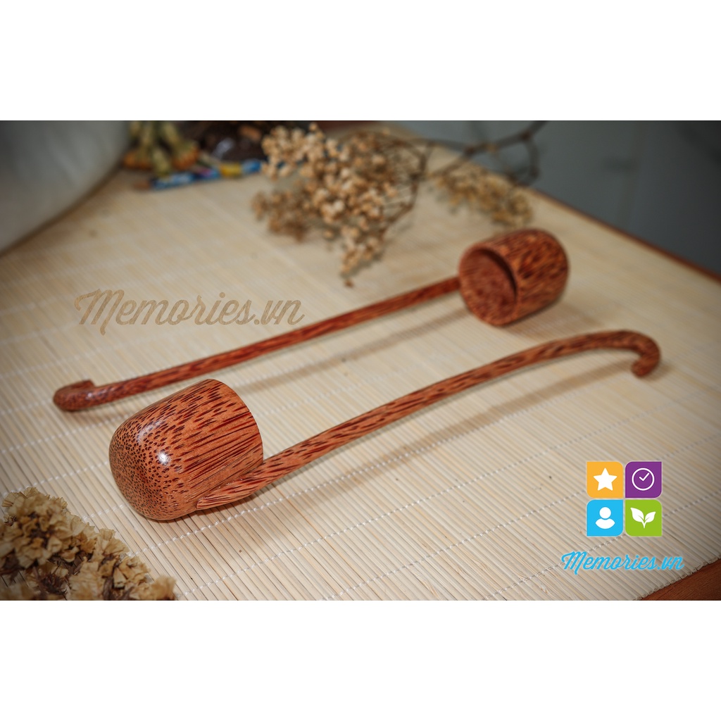 Gáo Múc Mật/ Nước/ Rựu Bằng Gỗ Dừa Loại Có Móc Treo -  Phụ Kiện Trang Trí, Quà Tặng Handmade, Decor