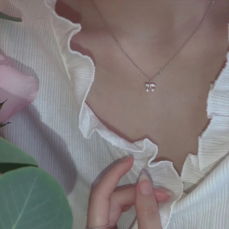 Vòng cổ Mặt Trái Cherry Đính Ngọc Trai Phong Cách Retro Sang Trọng Thời Trang Hàn Quốc