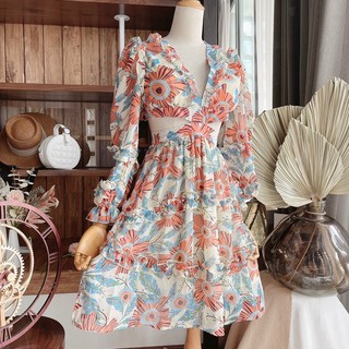 Đầm hoa cổ v phối bèo cutout eo