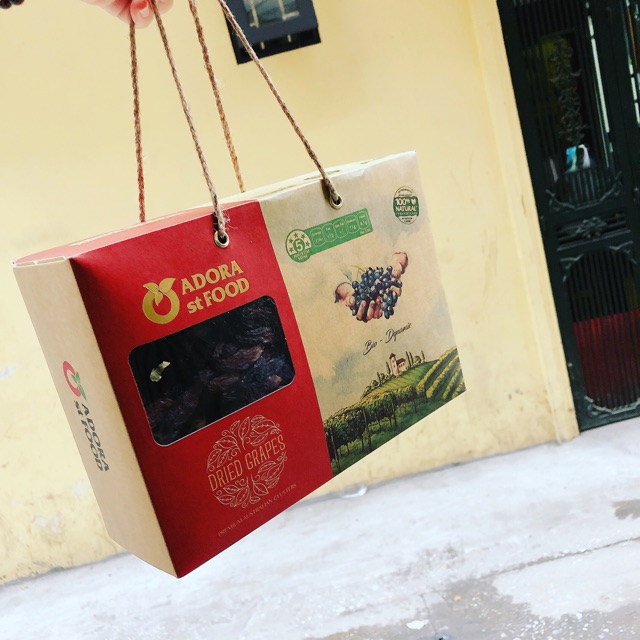 Nho khô nguyên cành Úc hộp 1kg | BigBuy360 - bigbuy360.vn