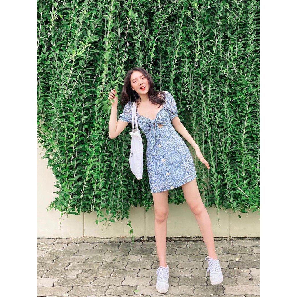 Đầm hoa cột nơ nhiều màu sang chảnh | BigBuy360 - bigbuy360.vn