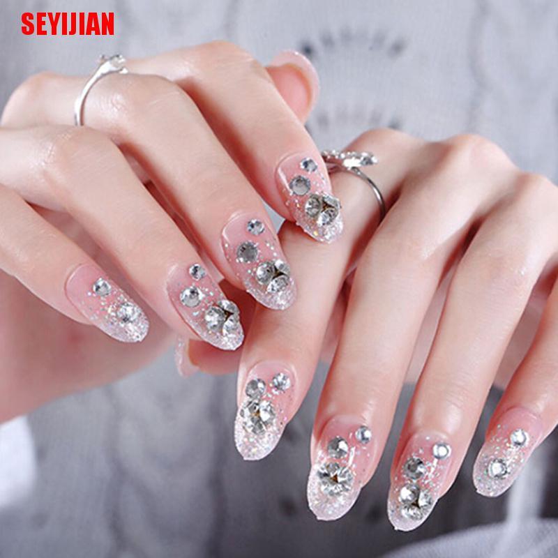 Set 24 Móng Tay Giả Đính Đá 3D Màu Hồng Trong Suốt Cho Cô Dâu