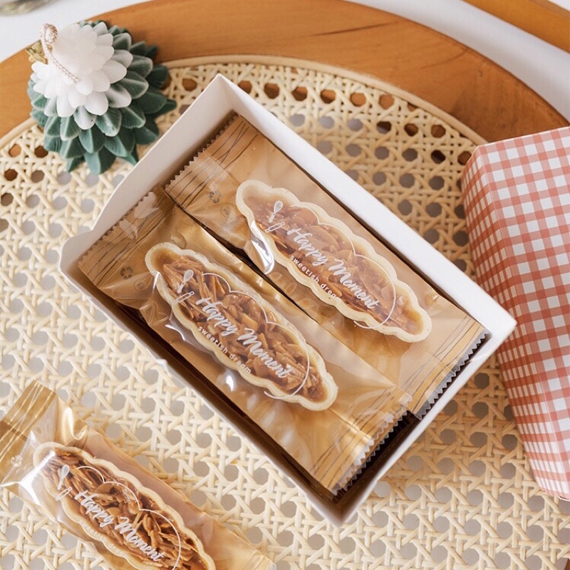 Hộp Giấy Đựng Bánh Kẹo Làm Quà Tặng Hoạ Tiết Caro Hồng Xinh Xắn - KAT Official Store