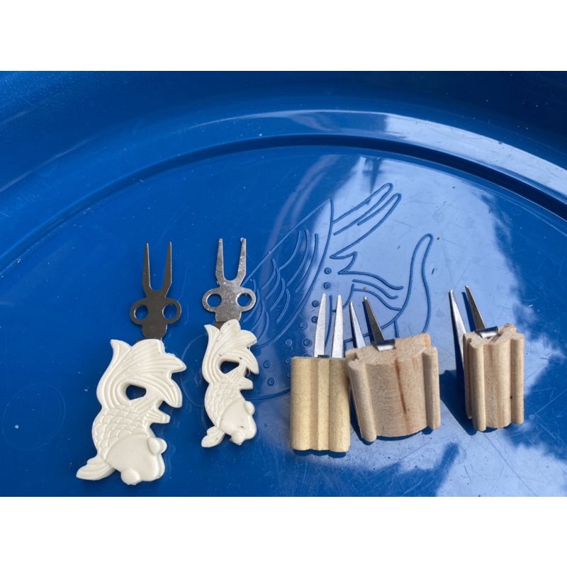 Ghim chuối các lọai dành cho lồng khuyên, chào mào